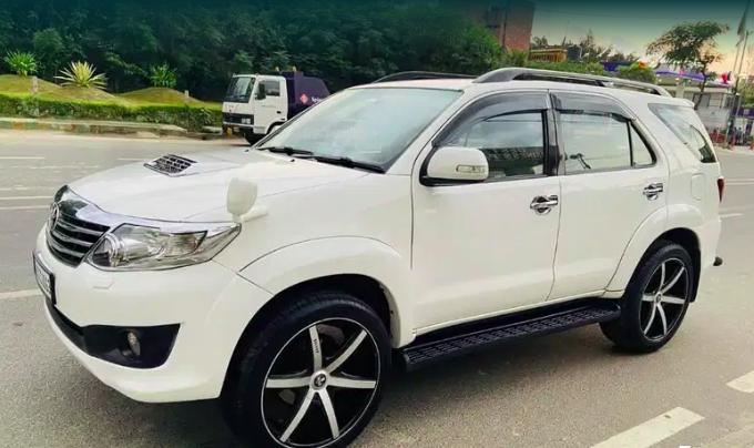 Toyota Fortuner 3.0 4X2 AT 2014