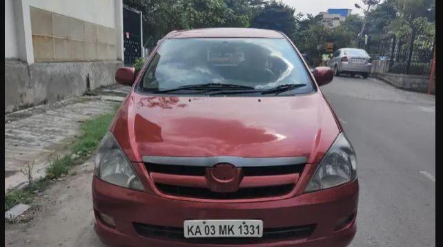 Toyota Innova 2.5 G 8 STR BS III 2008