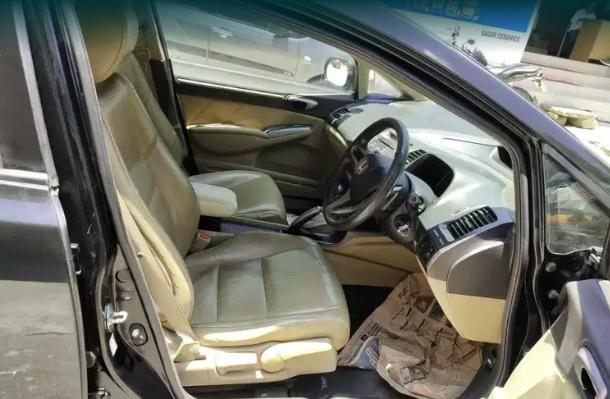 Honda Civic 1.8 V AT 2011