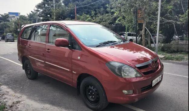 Toyota Innova 2.5 G 8 STR BS III 2008