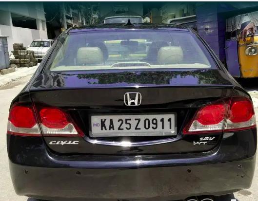 Honda Civic 1.8 V AT 2011