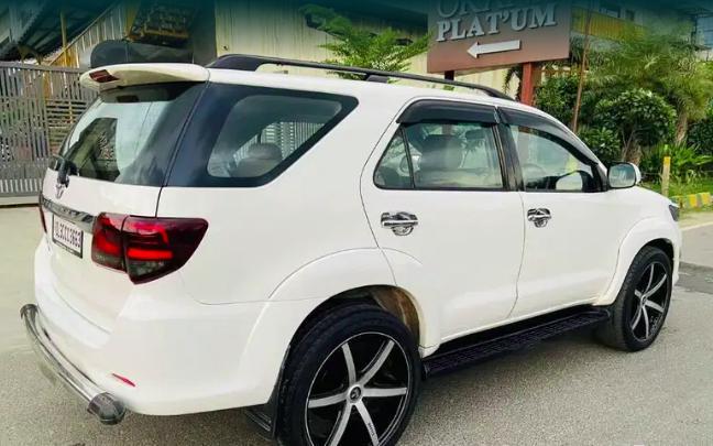 Toyota Fortuner 3.0 4X2 AT 2014