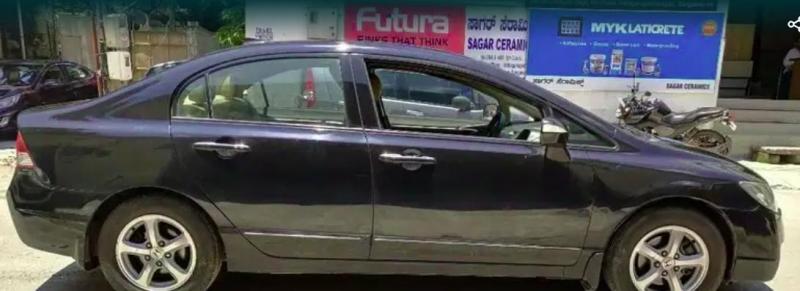 Honda Civic 1.8 V AT 2011