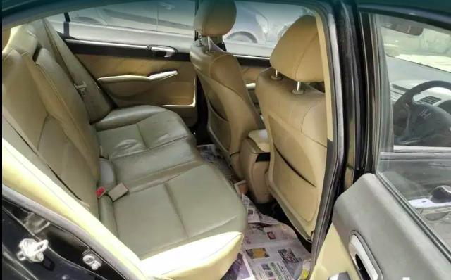 Honda Civic 1.8 V AT 2011