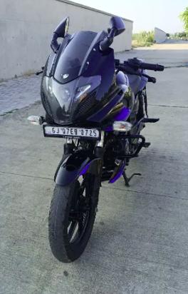 Bajaj Pulsar 220cc 2019