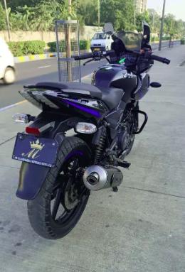 Bajaj Pulsar 220cc 2019
