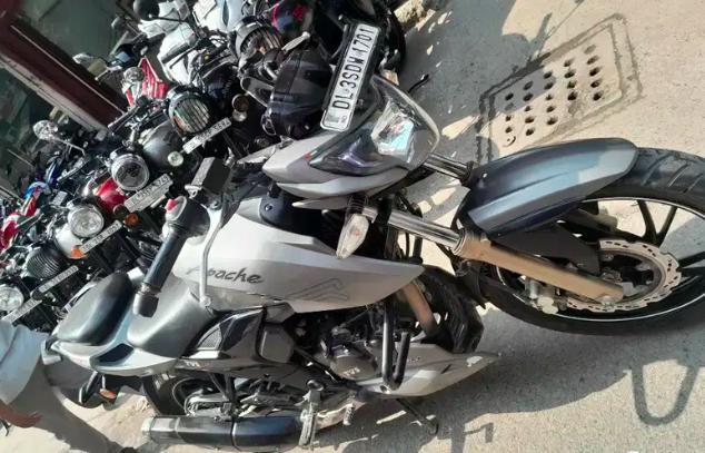 TVS Apache RTR 200 4V FI 2017