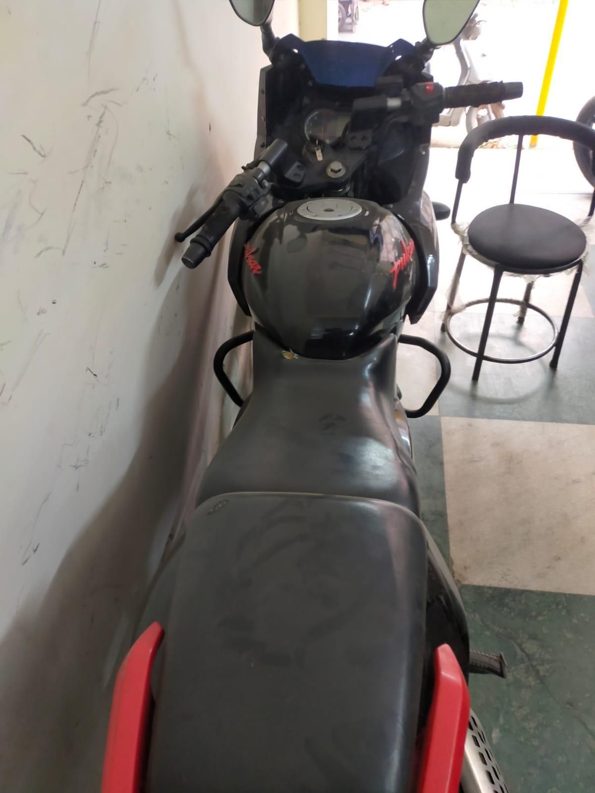 Used Bajaj Pulsar 180F 2019 Model (PID-1421528406) Bike for Sale in Delhi