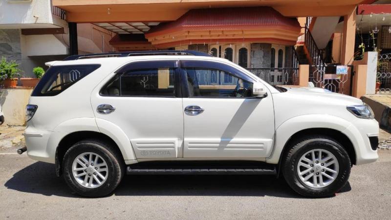 Toyota Fortuner 3.0 4X2 AT 2013