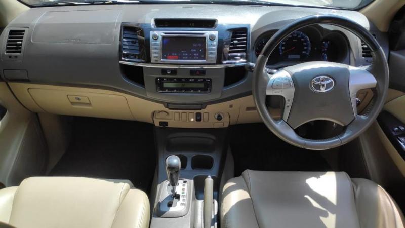 Toyota Fortuner 3.0 4X2 AT 2013