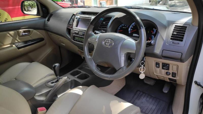 Toyota Fortuner 3.0 4X2 AT 2013