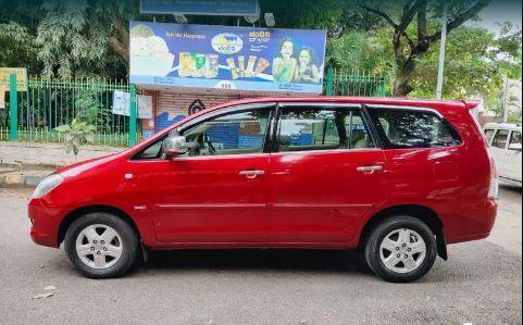 Toyota Innova 2.5 V 8 STR 2008