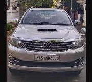 Toyota Fortuner 3.0 4X4 MT 2011