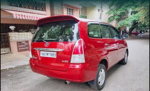 Toyota Innova 2.5 V 8 STR 2008