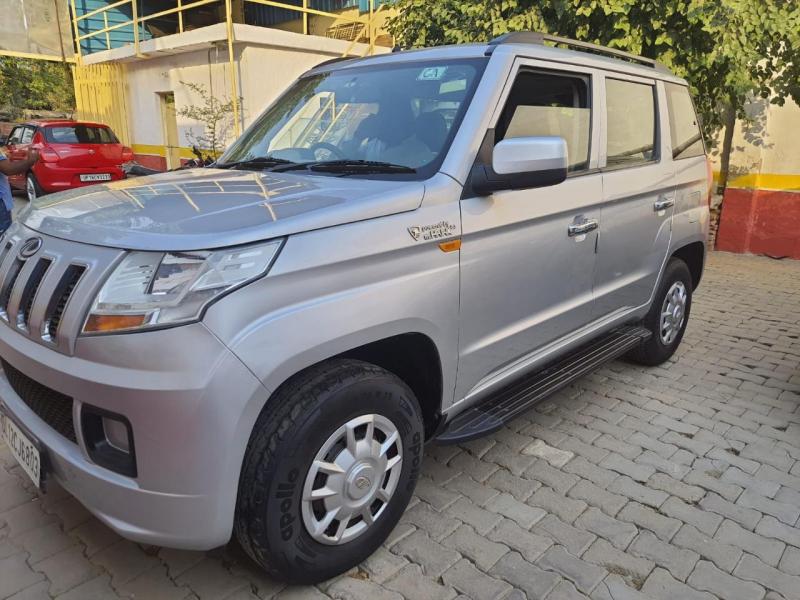 Mahindra TUV300 T6 Plus 2016
