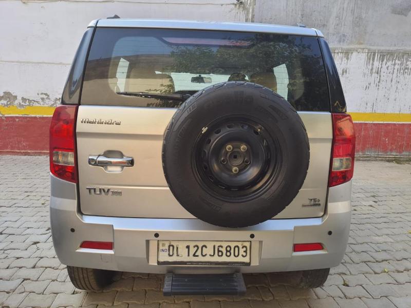 Mahindra TUV300 T6 Plus 2016