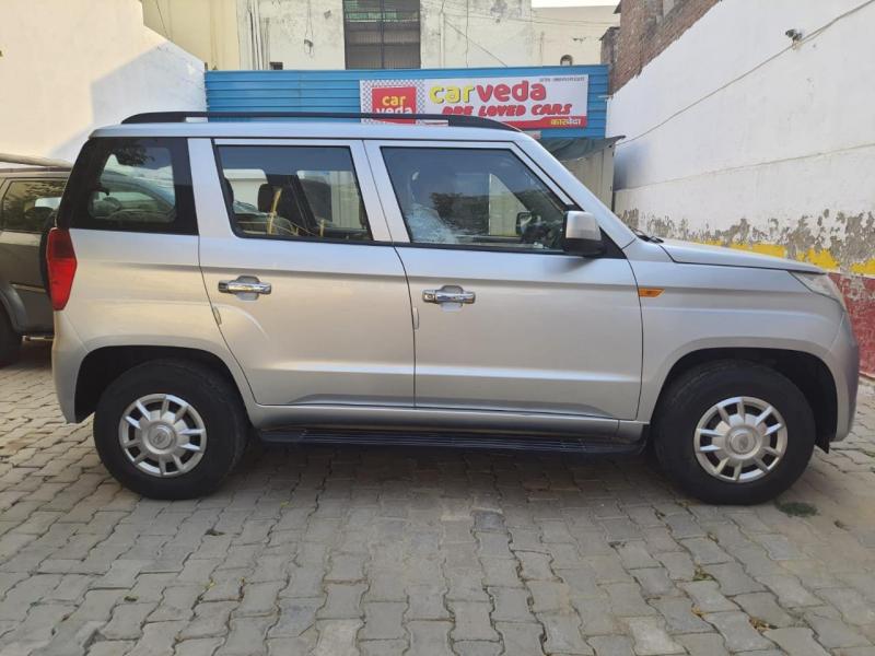 Mahindra TUV300 T6 Plus 2016
