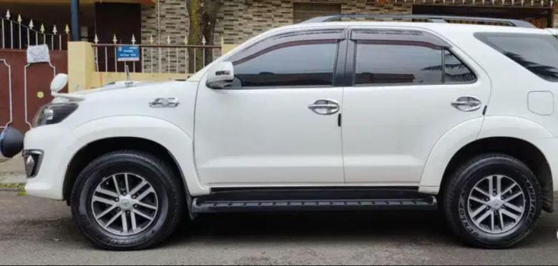 Toyota Fortuner 3.0 4X2 AT 2014