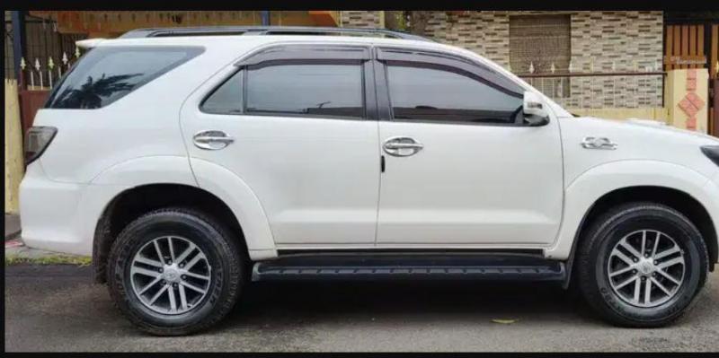 Toyota Fortuner 3.0 4X2 AT 2014
