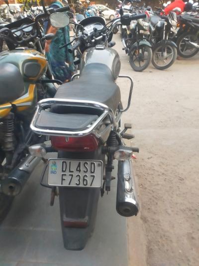 TVS Radeon 110cc Drum BS6 2021