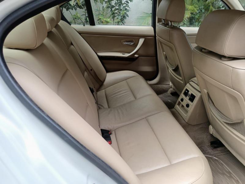 BMW 3 Series 320d Highline Sedan 2011