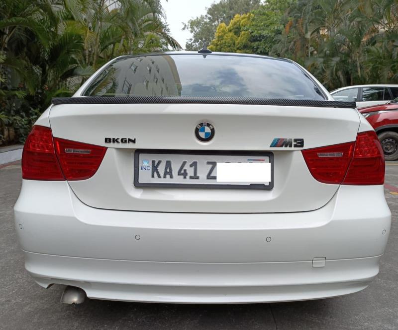 BMW 3 Series 320d Highline Sedan 2011