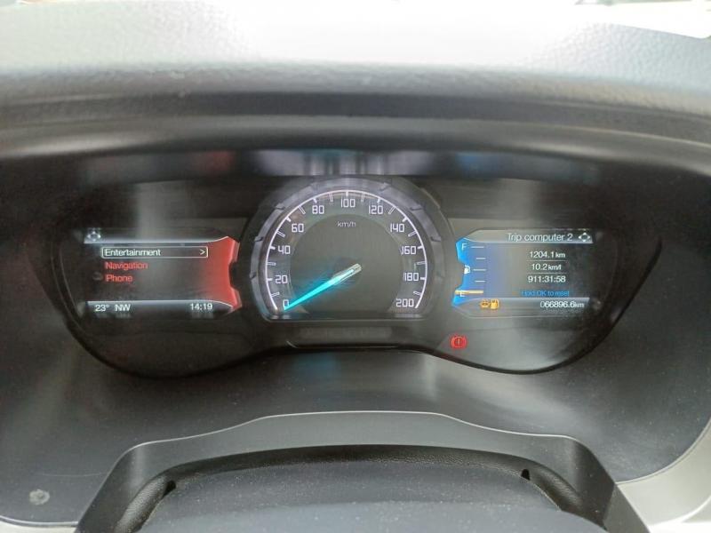 Ford Endeavour Trend 2.2 4x4 MT 2016