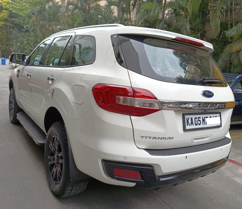 Ford Endeavour Trend 2.2 4x4 MT 2016