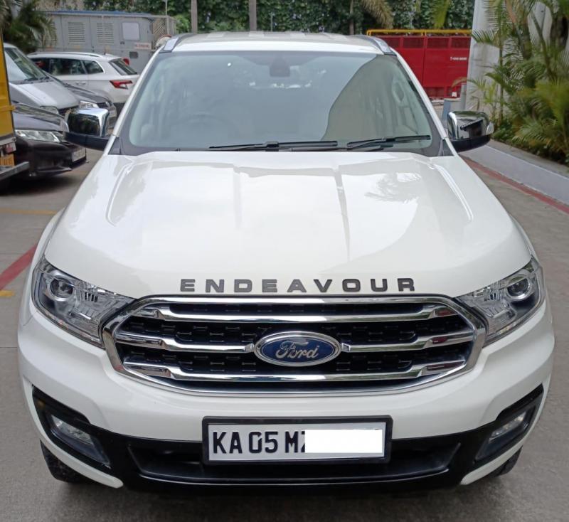 Ford Endeavour Trend 2.2 4x4 MT 2016
