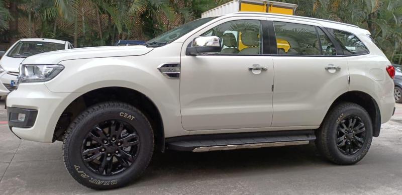 Ford Endeavour Trend 2.2 4x4 MT 2016