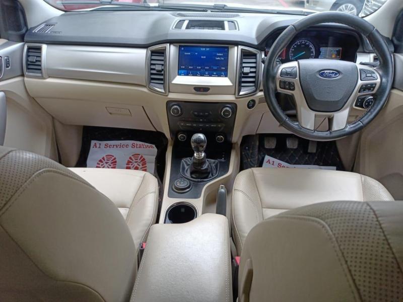 Ford Endeavour Trend 2.2 4x4 MT 2016