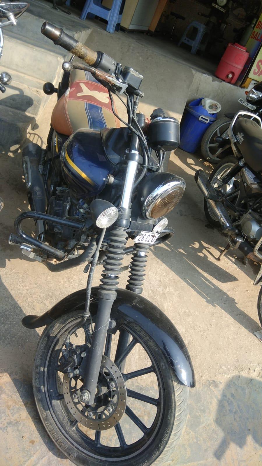 Bajaj Avenger Street 150 2016