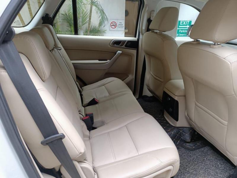 Ford Endeavour Trend 2.2 4x4 MT 2016