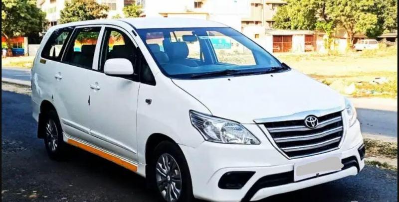 Toyota Innova 2.5 GX 8 STR BS IV 2014