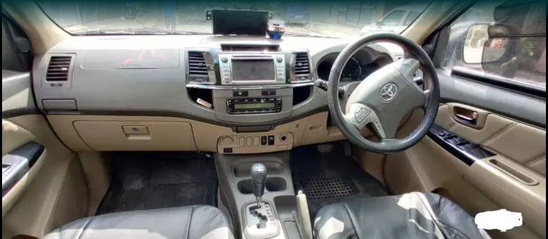 Toyota Fortuner 2.8 4x2 AT 2013