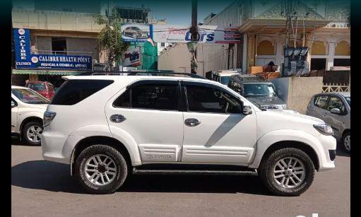 Toyota Fortuner 3.0 4X4 MT 2012