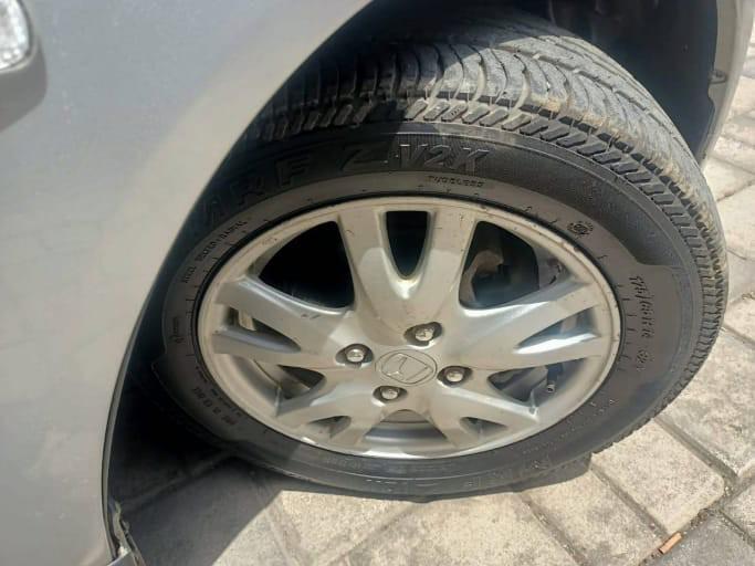 Honda Brio V MT 2012