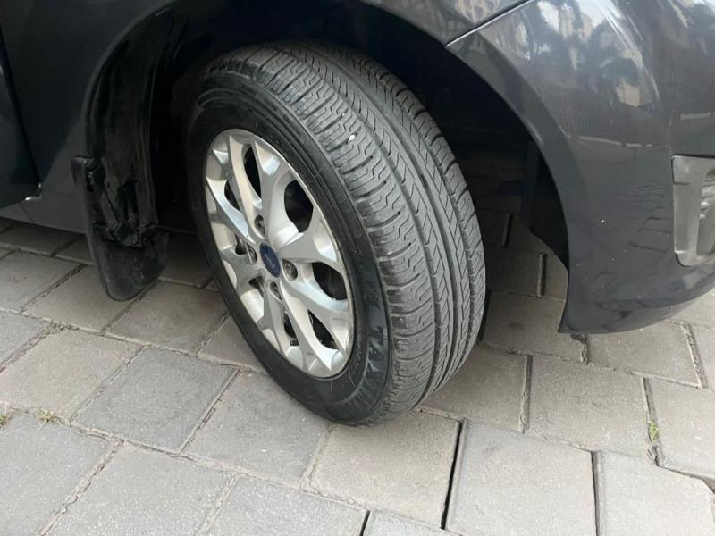 Ford Figo DURATEC TITANIUM 1.2 2014