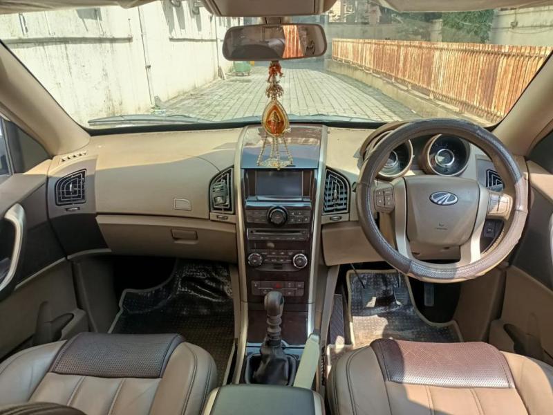 Mahindra XUV500 W8 1.99 2014