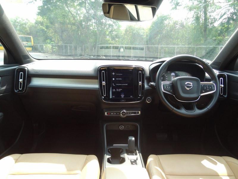 Volvo XC40 D4 Momentum 2019