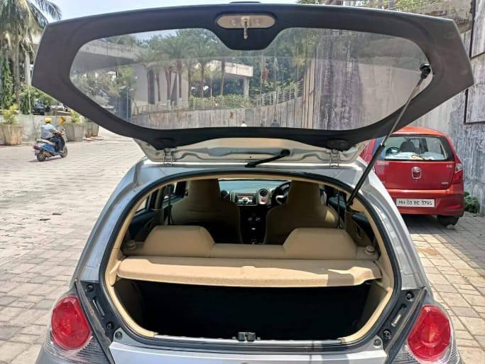 Honda Brio V MT 2012