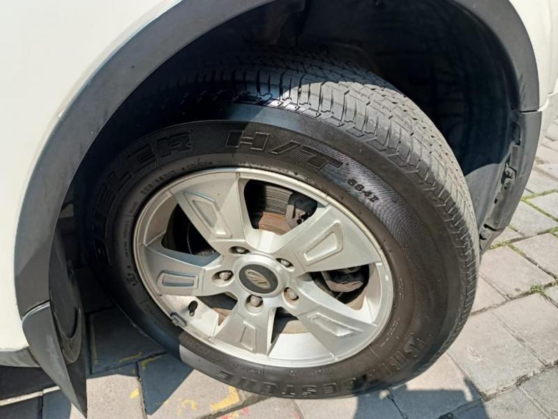 Mahindra XUV500 W8 1.99 2014