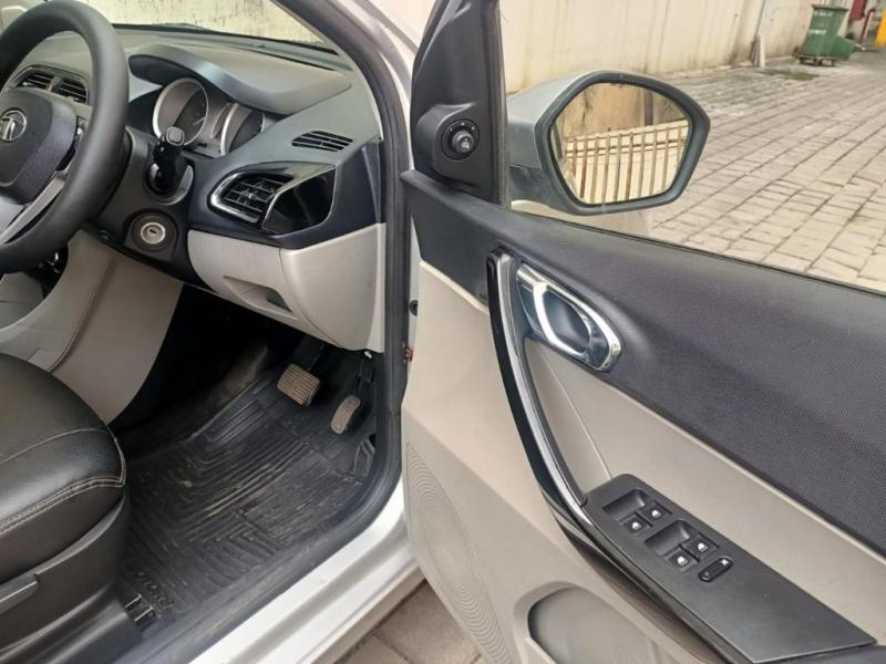 Tata Tiago Revotron XZA 2017