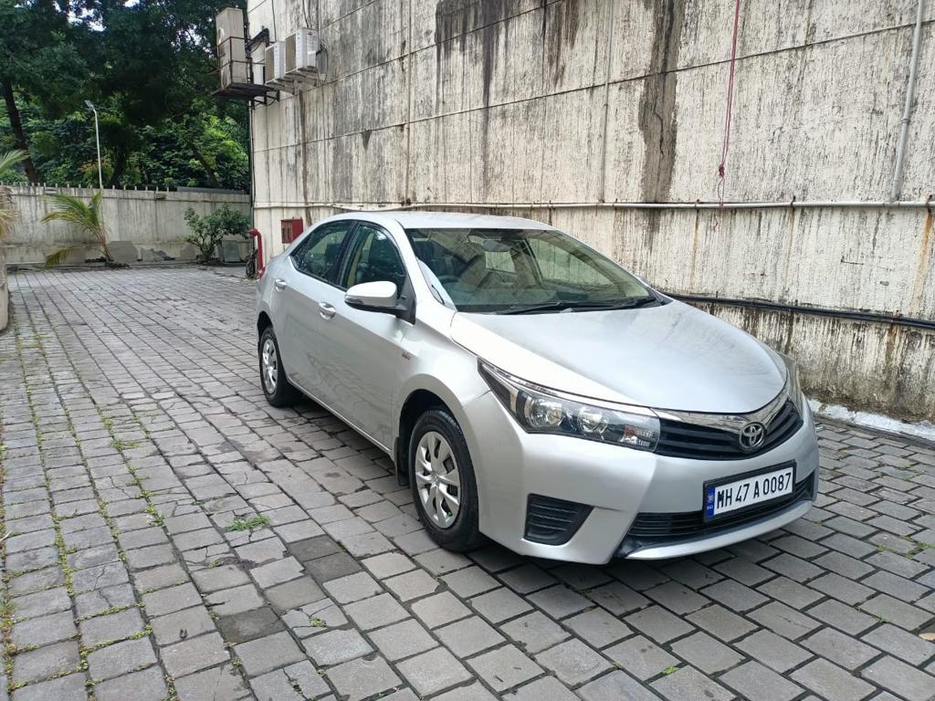 Toyota Corolla Altis 1.8 J 2015