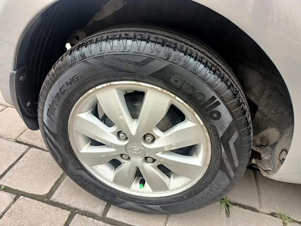 Hyundai i20 SPORTZ 1.2 BS IV 2013