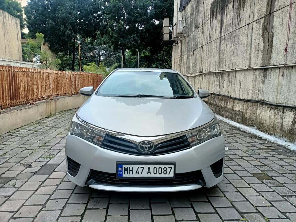 Toyota Corolla Altis 1.8 J 2015