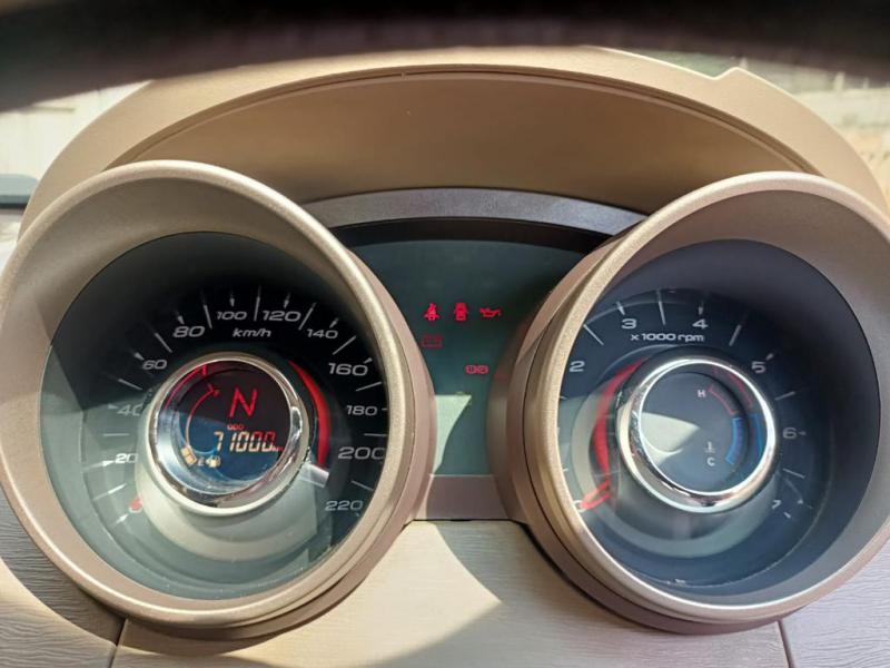 Mahindra XUV500 W8 1.99 2014