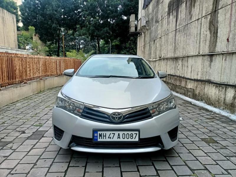 Toyota Corolla Altis 1.8 J 2015