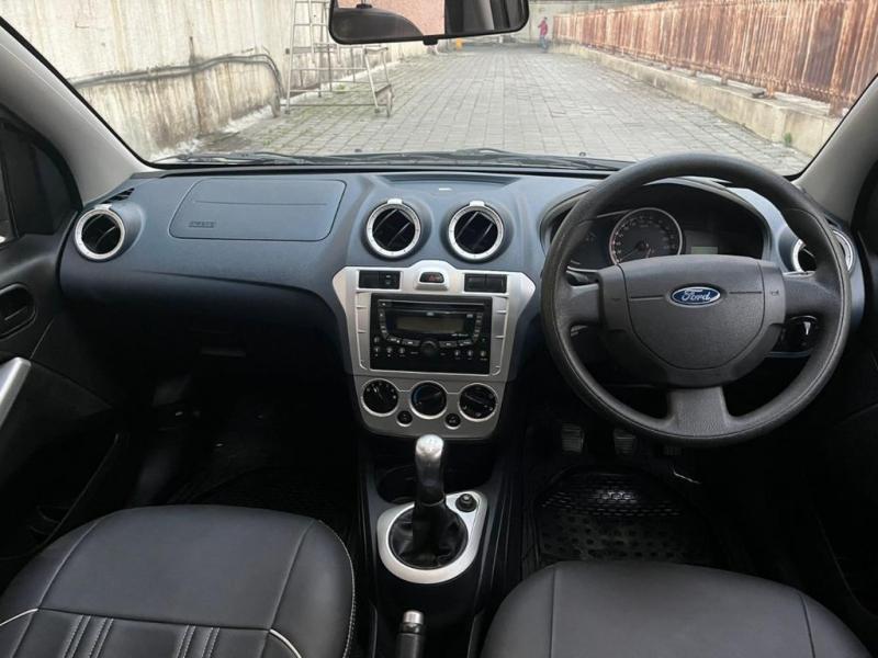 Ford Figo DURATEC TITANIUM 1.2 2014