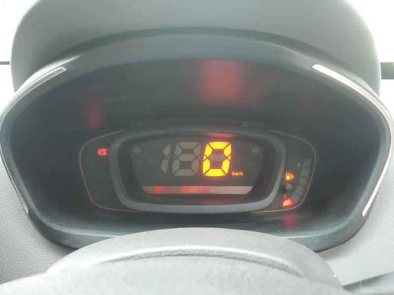 Renault KWID 1.0 RXT AMT 2018